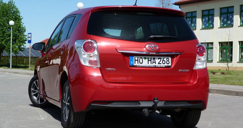 Toyota Verso cena 52999 przebieg: 174032, rok produkcji 2015 z Toszek małe 704